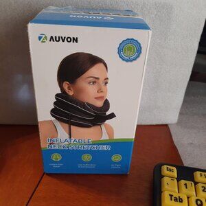 NEW IN BOX ! Auvon Inflatable Neck Stretcher For Cervical Traction 3 Layer Black